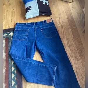 LEVI’S 550’s Hi-Rise  Tapered Denim Sz 44
